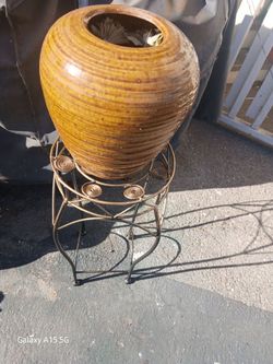 Plant Stand with Pot