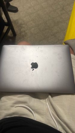 Apple MacBook Laptop Silver