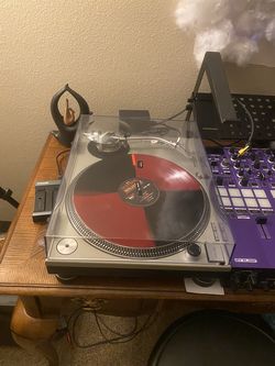 Technics Sl-1200mk2 Smoke Free Home used (Mint)