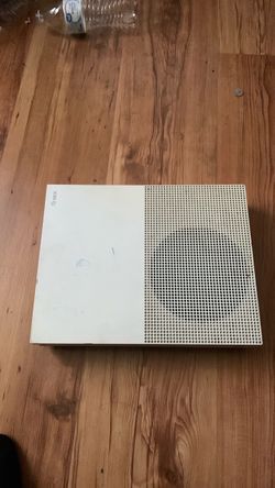 Microsoft Xbox One S Console – White  missing a controller