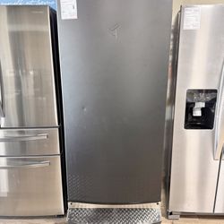 New Gladiator 17.8 Cu. Ft. Garage-Ready All Refrigerator GARF30FDGB