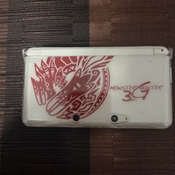 135 3DS Monster Hunter Comes With Case 