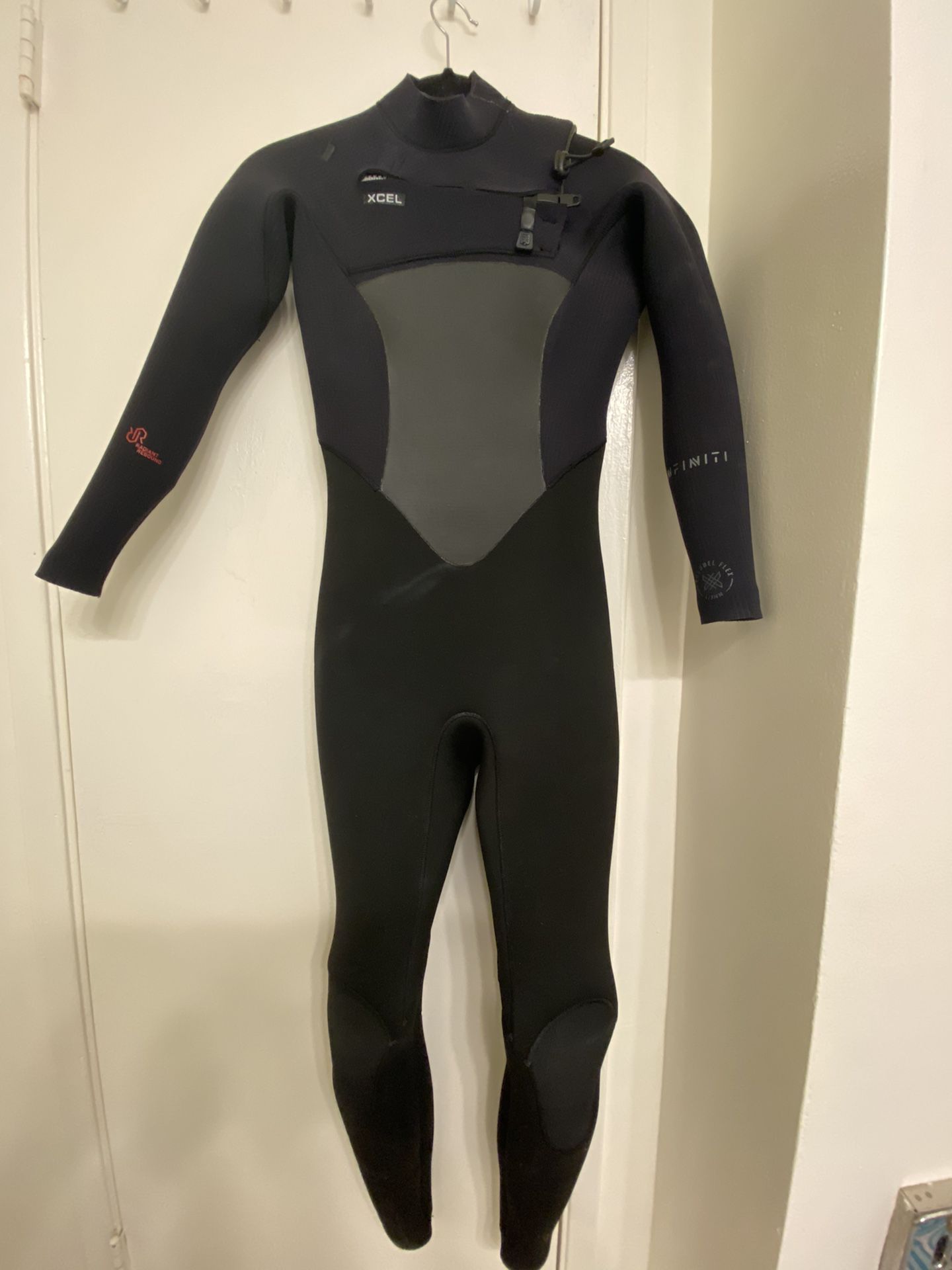 XCEL wetsuit Infiniti 4/3mm women