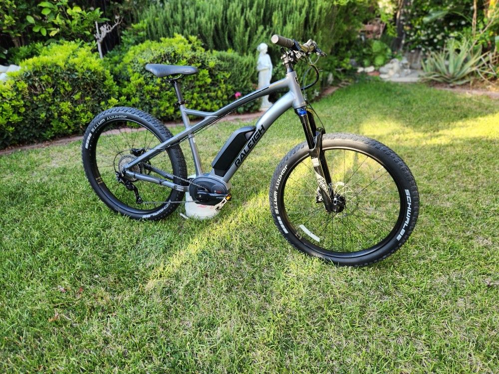 2018 Raliegh Lore Ie Emtb Electric Mountain Bike Ebike Large New Battery