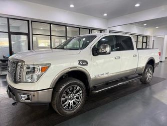2016 Nissan TITAN XD Crew Cab