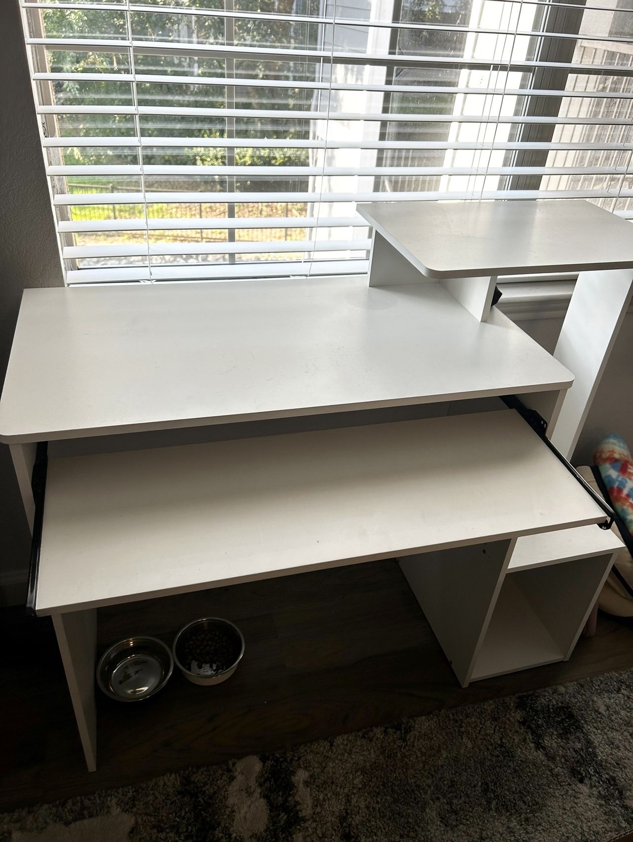 Furinno Econ Multipurpose Home Office Computer Writing Desk, White/Black
