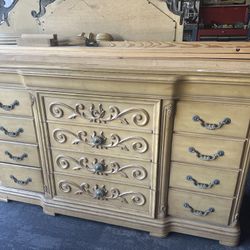 Dresser With Mirror And Bed Frame