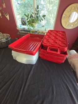 Cupcake carriers