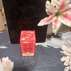 Yara (Dark Pink Perfume)