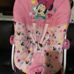 Rocking Chair Mimi Mouse..18