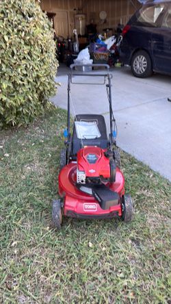 Total four-wheel-drive, gas lawnmower, vertex technology propeller works perfect. Excellent condition use only for a couple months. 690 at the store. 