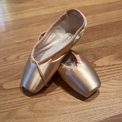 Pointe ballet Shoes By Grishko