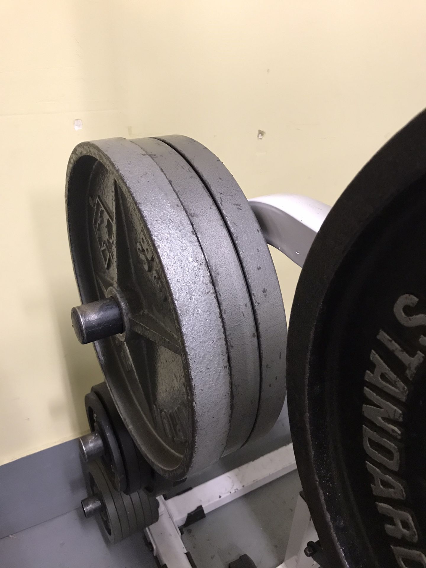 Olympic weight plates for Sale in Maywood, IL OfferUp