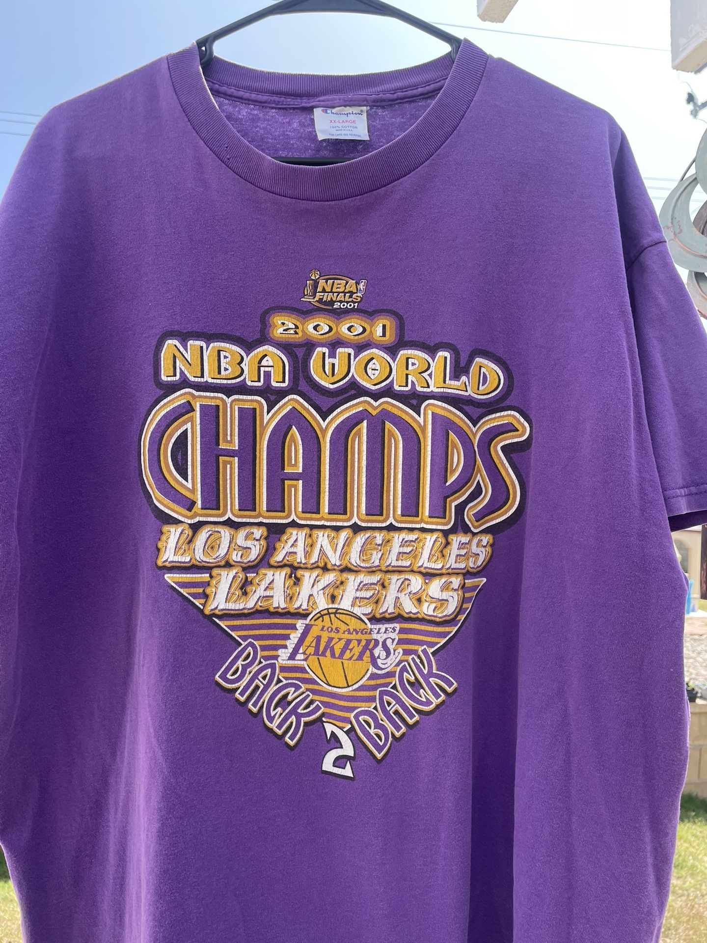 ๐BACK TO BACK Vintage Y2K Los Angeles Lakers Basketball Sports T-Shirt๐