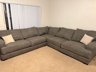 Setional couch