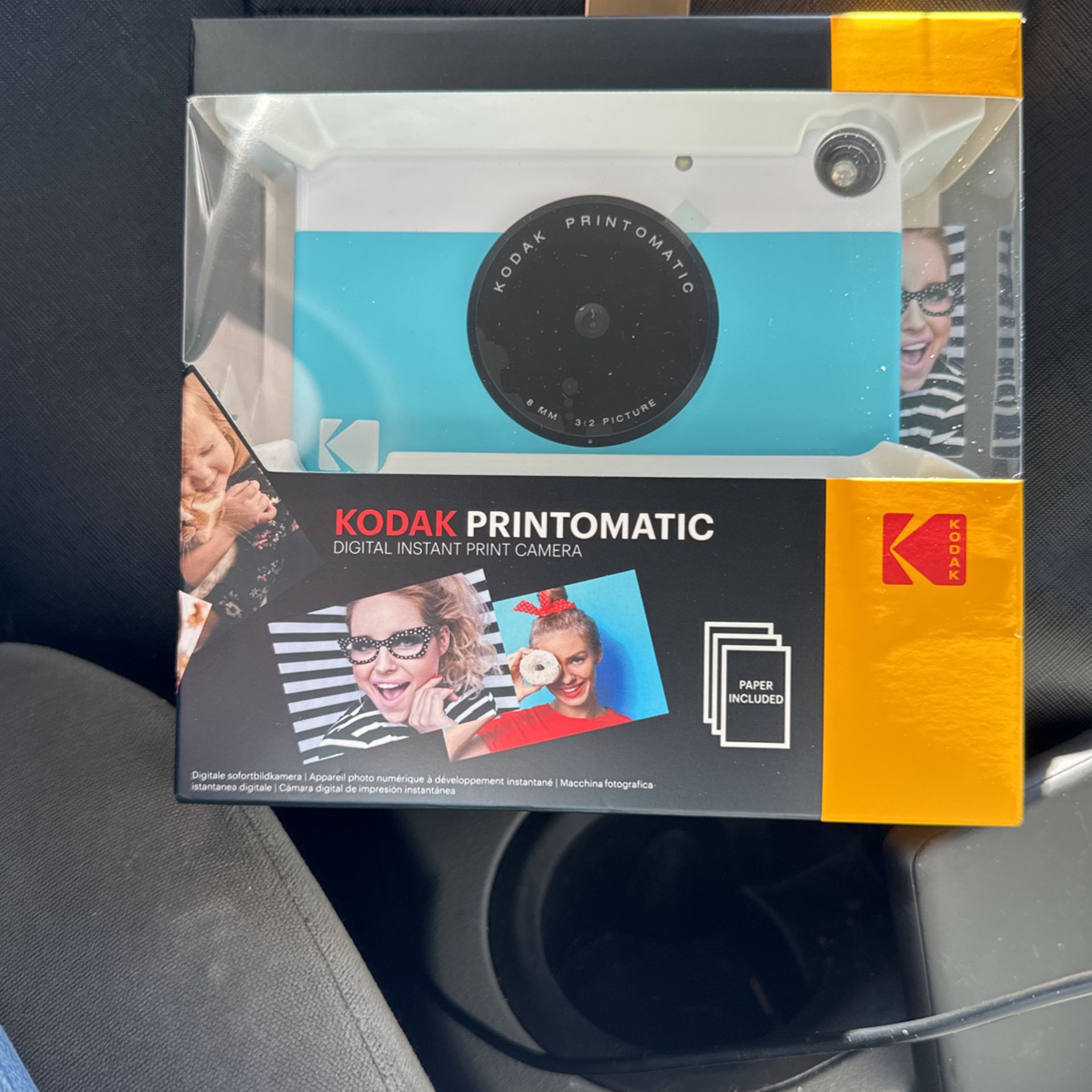 KODAK PRINTOMATIC Digital Instant Print Camera 