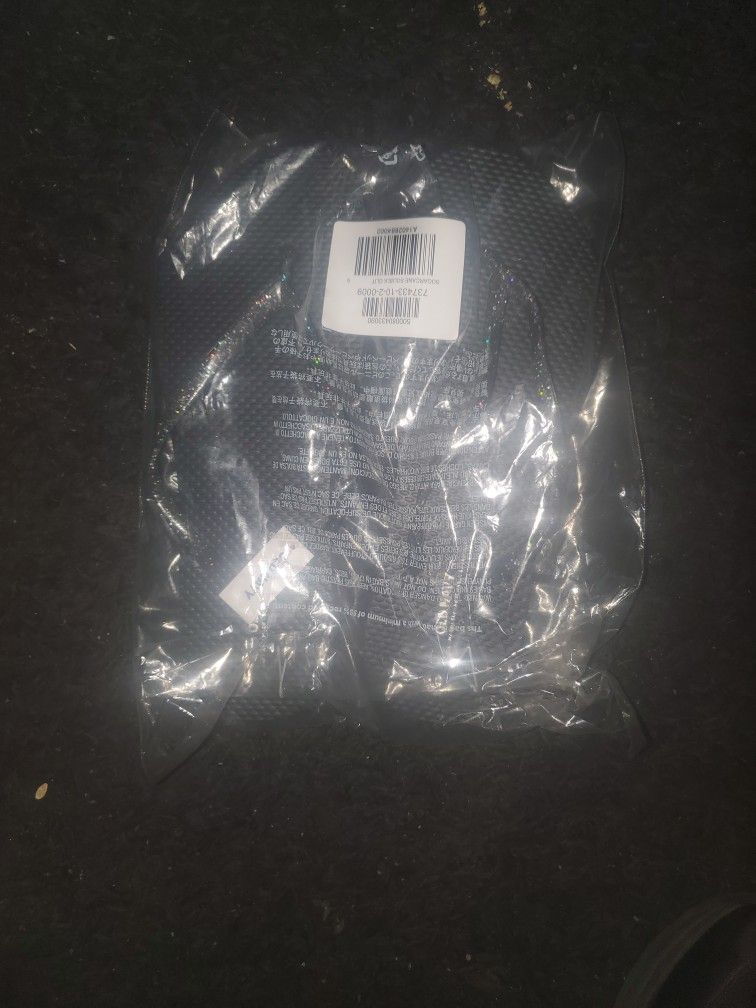 New Old Navy Flip Flops - Classic Black (Size 9)