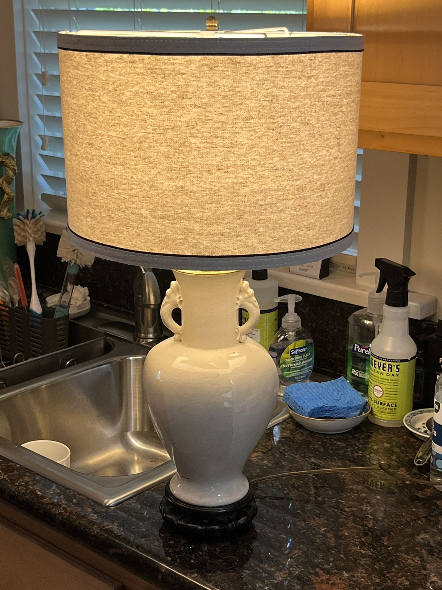 Antique Chinese lamp