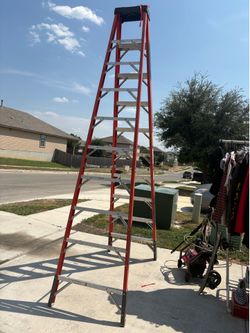 10 ft ladder NEED GONE