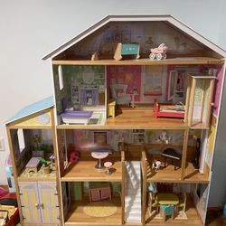 Kidkraft Wooden Dollhouse