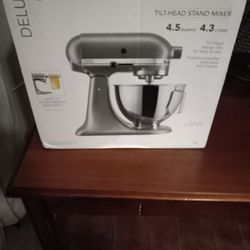 Unopened Brand New Kitchen Aid Mixer 