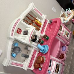 Play Kitchen Set