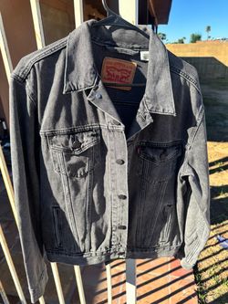 Grey Levi’s jacket