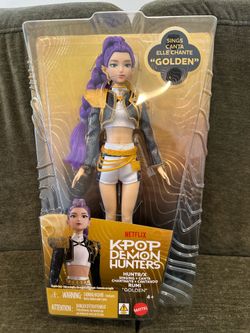 Mattel K-pop Demon Hunter Singing Doll Yumi “Golden”