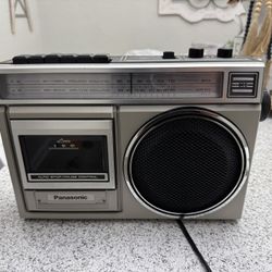 Vintage Cassette/rafio $50