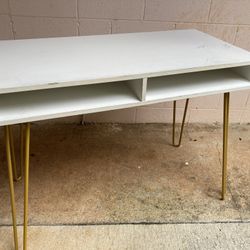BACK TO SCHOOL: White Desk With Storage