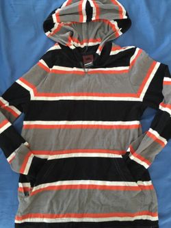 Boys Long hoody T-shirt size MD 10-12