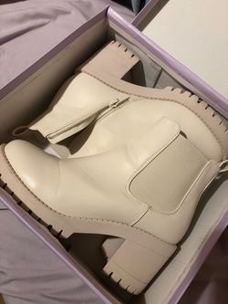 Nude boots