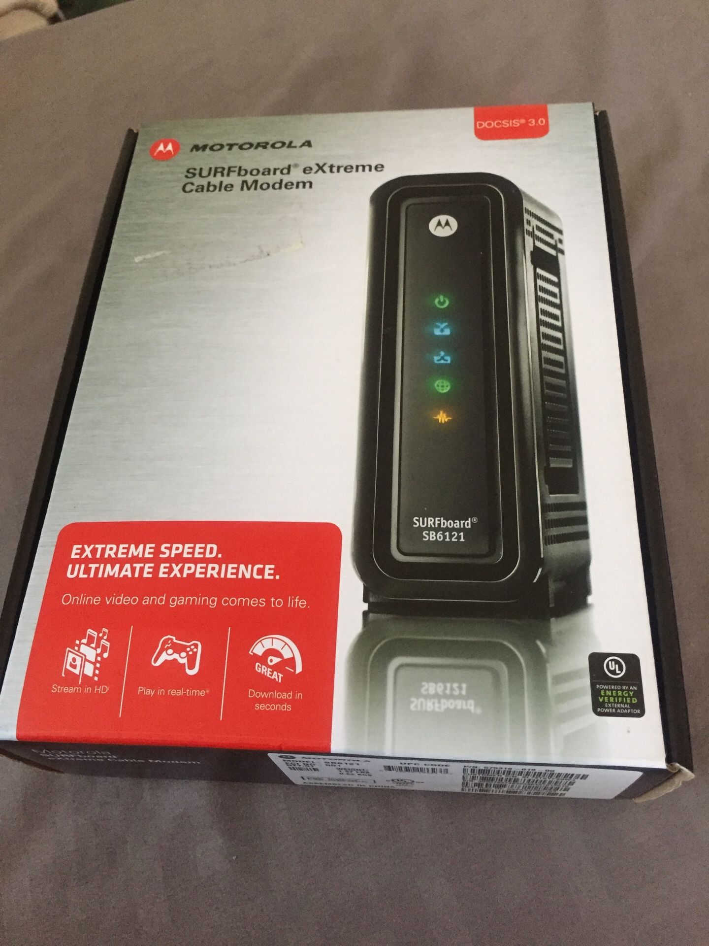 Used Motorola SURFboard Cable Modem Model SB6121 with Original Box