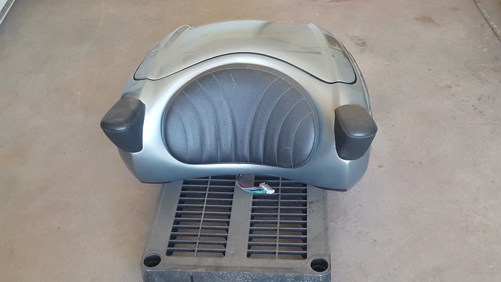 Corbin trunk - Kawasaki Concours