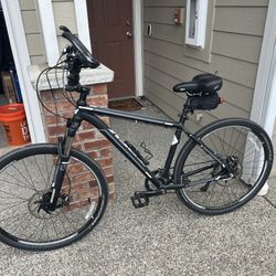 Trek Bikes + Thule Rack