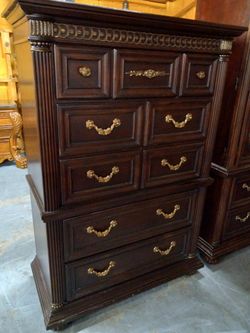 King Sleigh Bedroom Set By American Signature Furniture