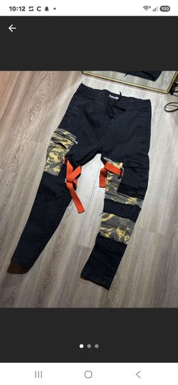 Fluorine black cargo pants with camouflage panels on the knees and thighs (size large)