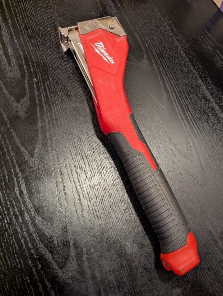 Hammer Tacker