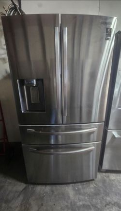 Samsung 4 door refrigerator