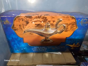 Disney Aladdin Genie Lamp Limited Edition 4000