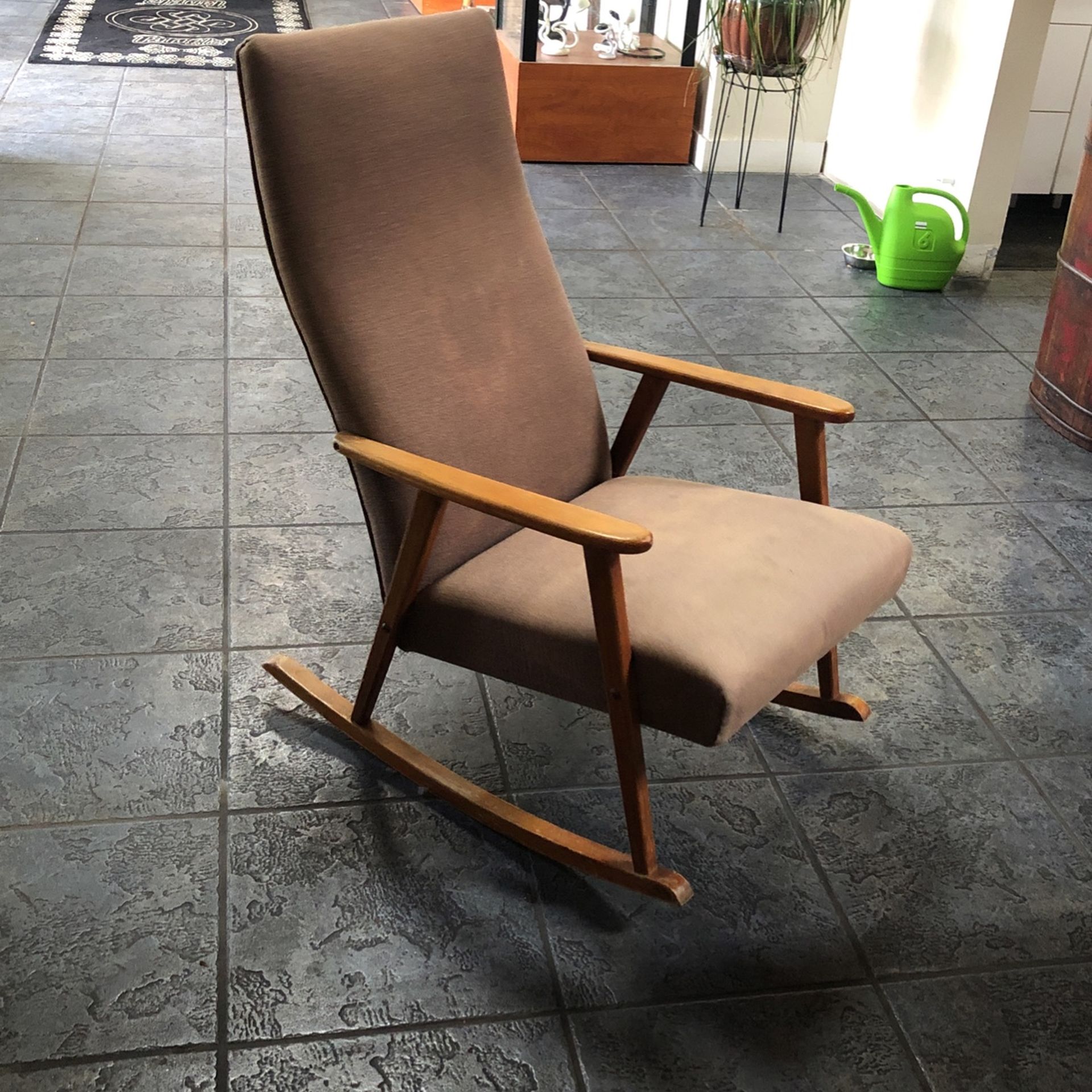 Maternity chair - Great For New Moms