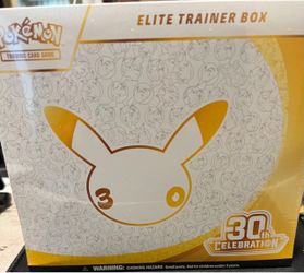 Pokémon TCG 30th Celebration Elite Trainer Box