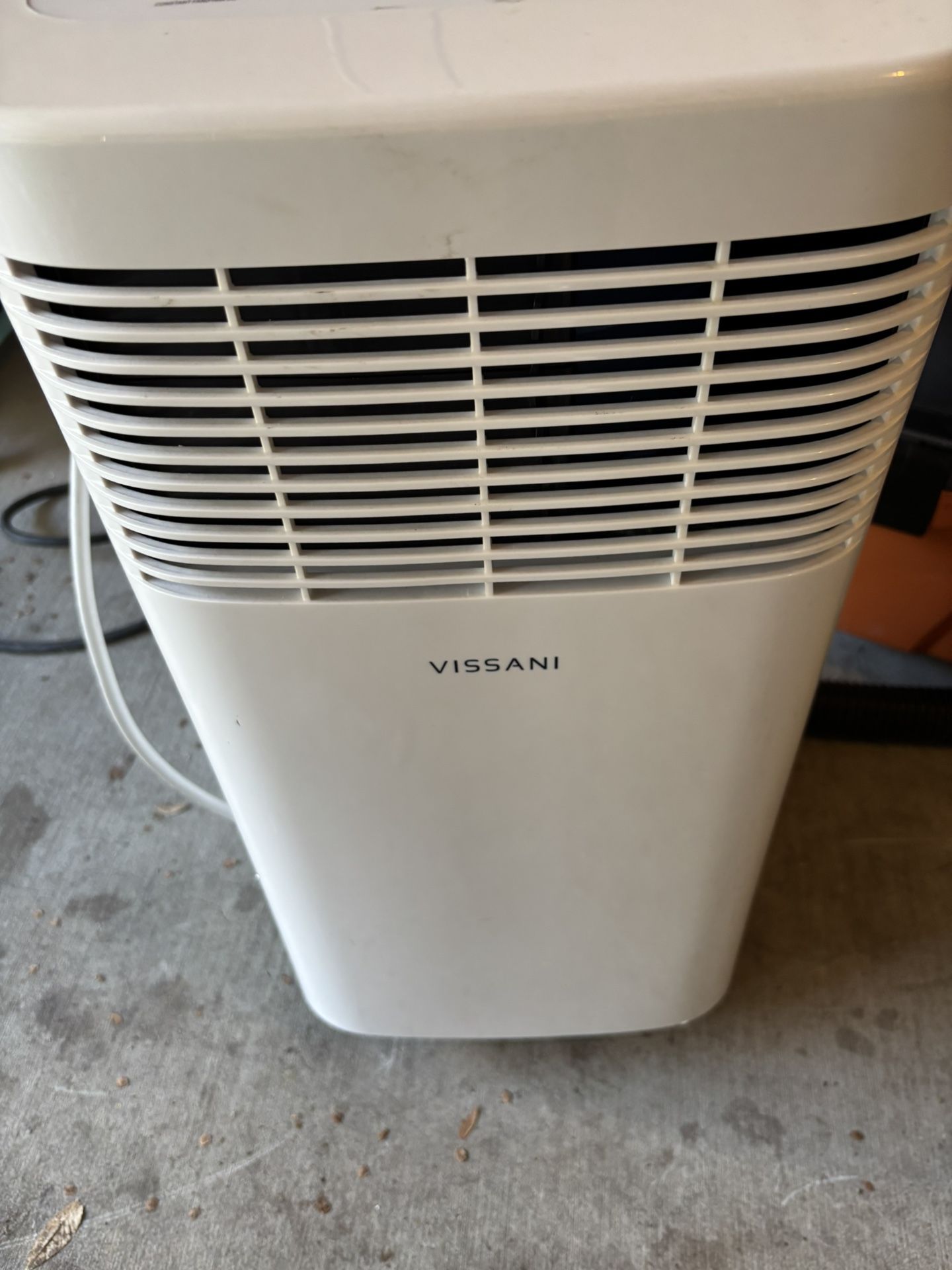 Vissani 8500 BTU Portable Air Conditioner