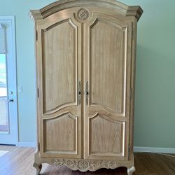 Armoire Entertainment Center