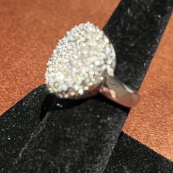 Magnificient Ladies Ring