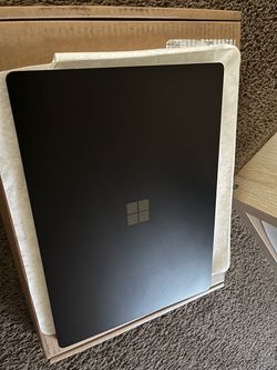 Microsoft Surface Laptop 5 i7 32GB RAM 1TB SSD Matte Black 15” Screen Size Model – Open Box / Like New