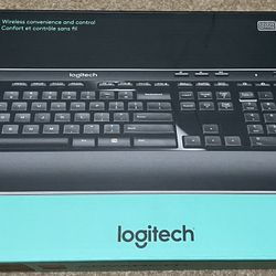 *Brand New*Logitech Advanced MK520 Wireless Keyboard and Mouse