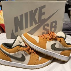 AIR JORDAN 1 LOW SE LIGHT CURRY SIZE 8M