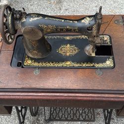 Old Sewing Machine 