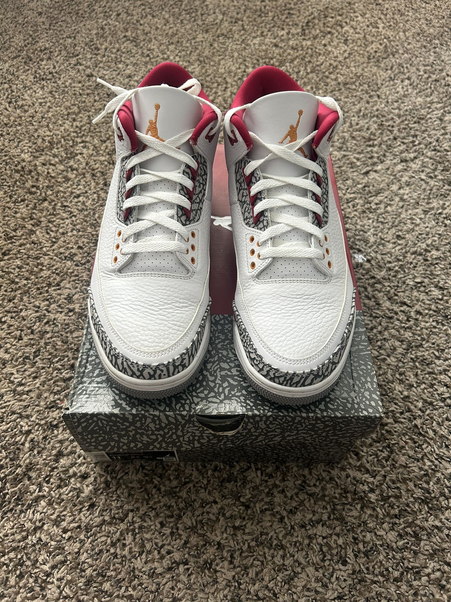 Jordan 3 Cardinals ( Size 11)